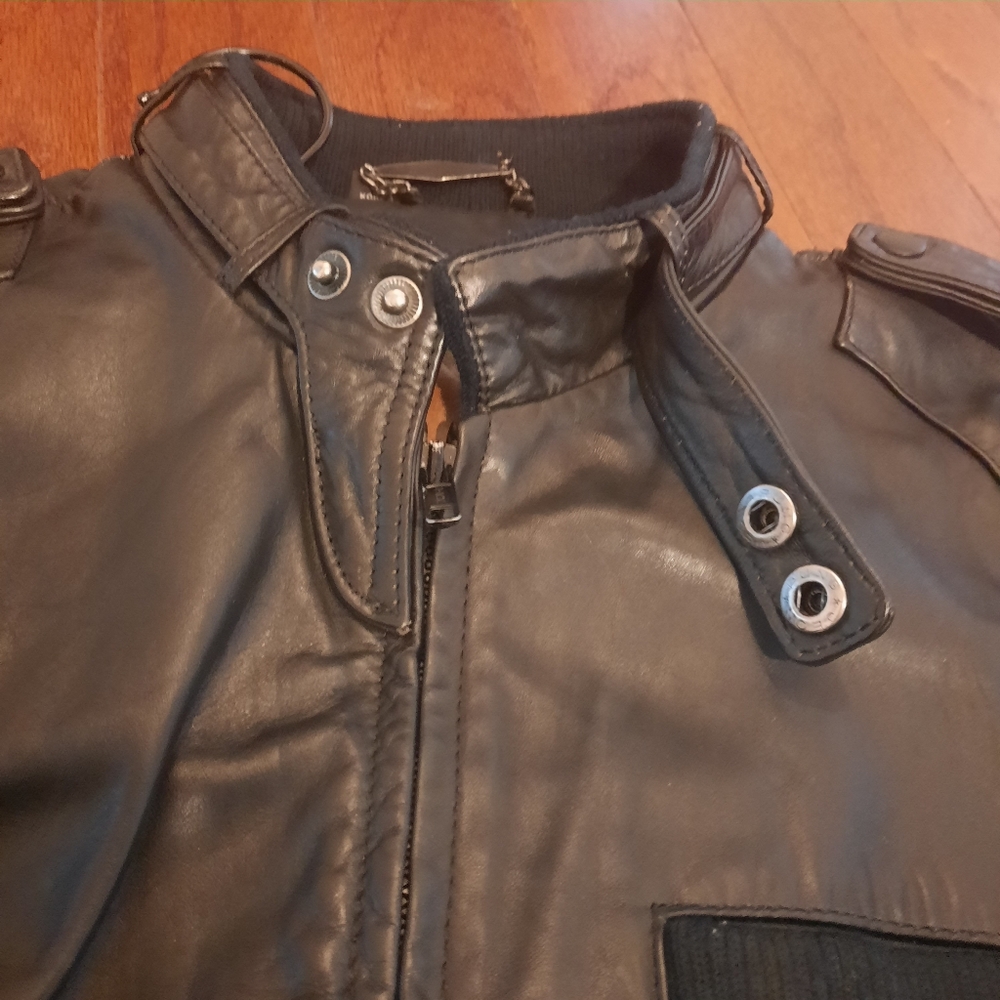 Men's Black Leather Jacket - Picture 11 of 16